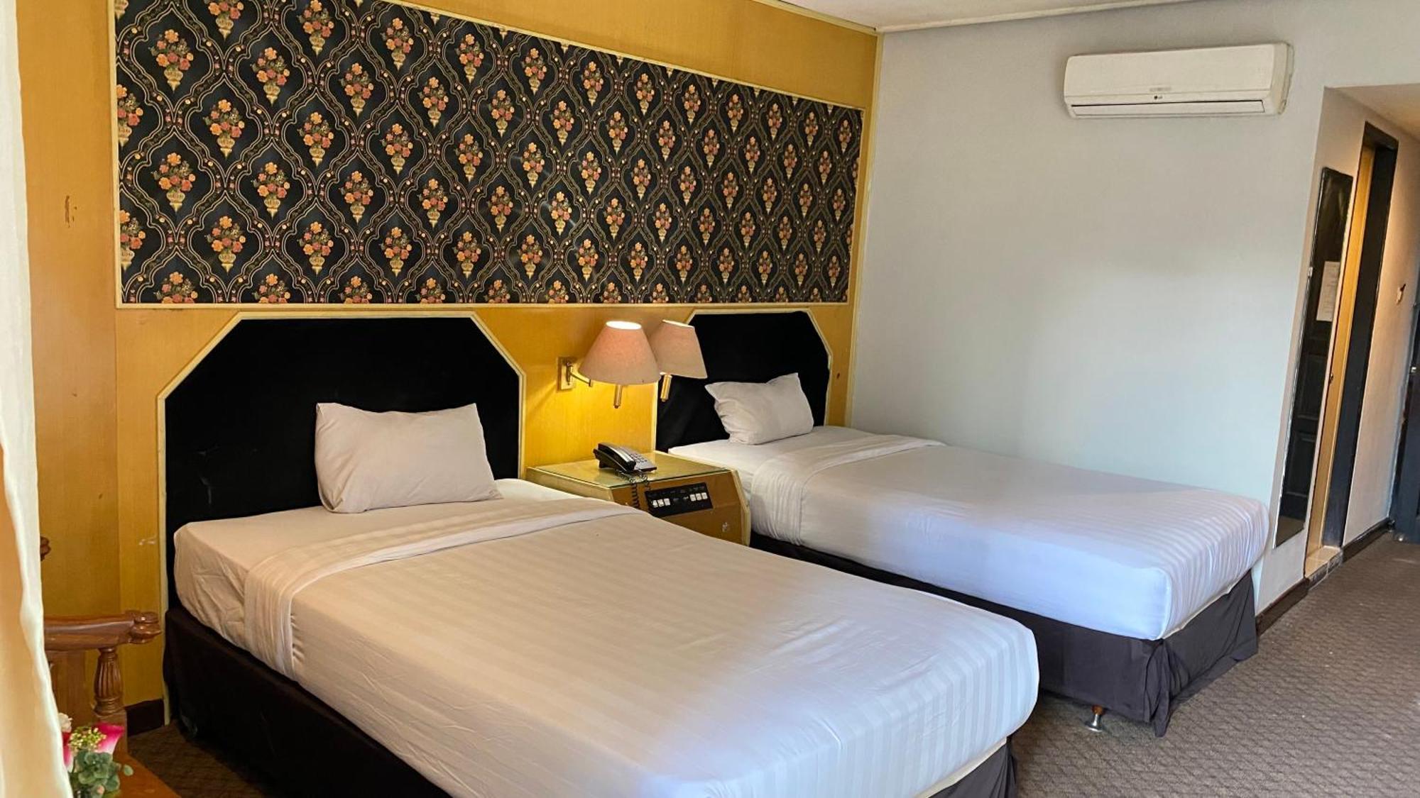 Mas Graha Hotel Pekanbaru Ngoại thất bức ảnh